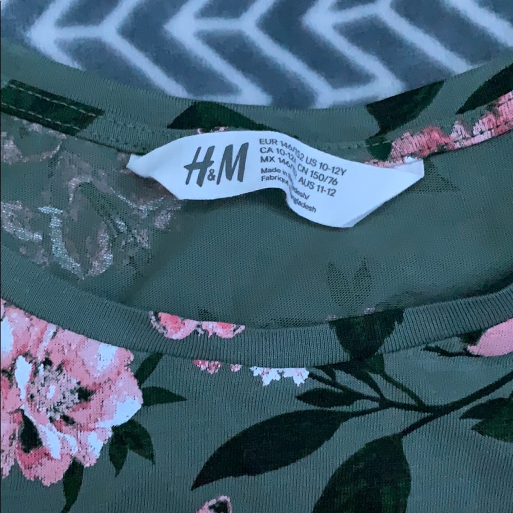 Shirt - Picture 2 of 3